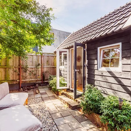 Tiny House *